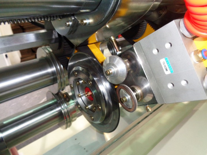 UFS-150_6