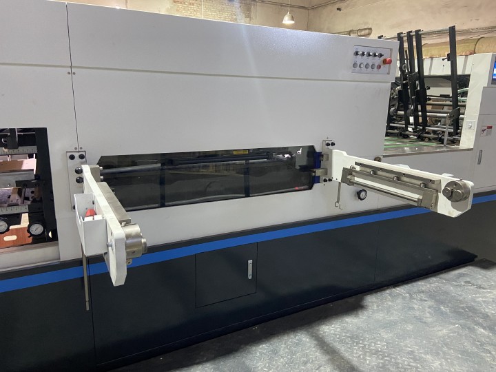 MHC-1650EC_4